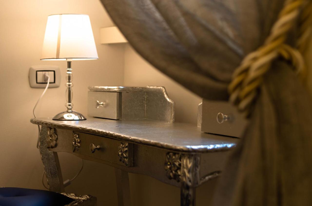Roma Charming Rooms Luaran gambar
