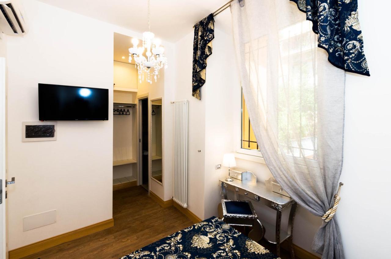 Roma Charming Rooms Luaran gambar